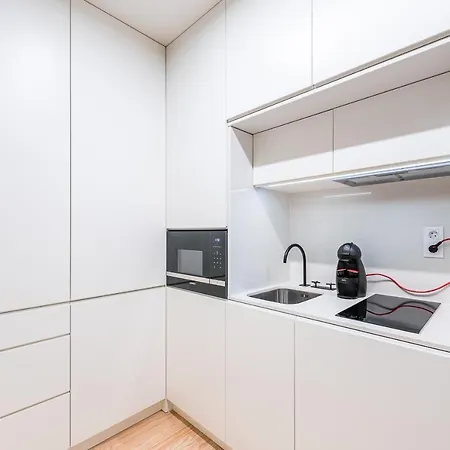 Door 65 - Historical Center Apartment Porto
