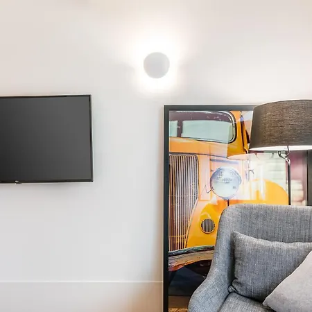 Door 65 - Historical Center Apartment Porto